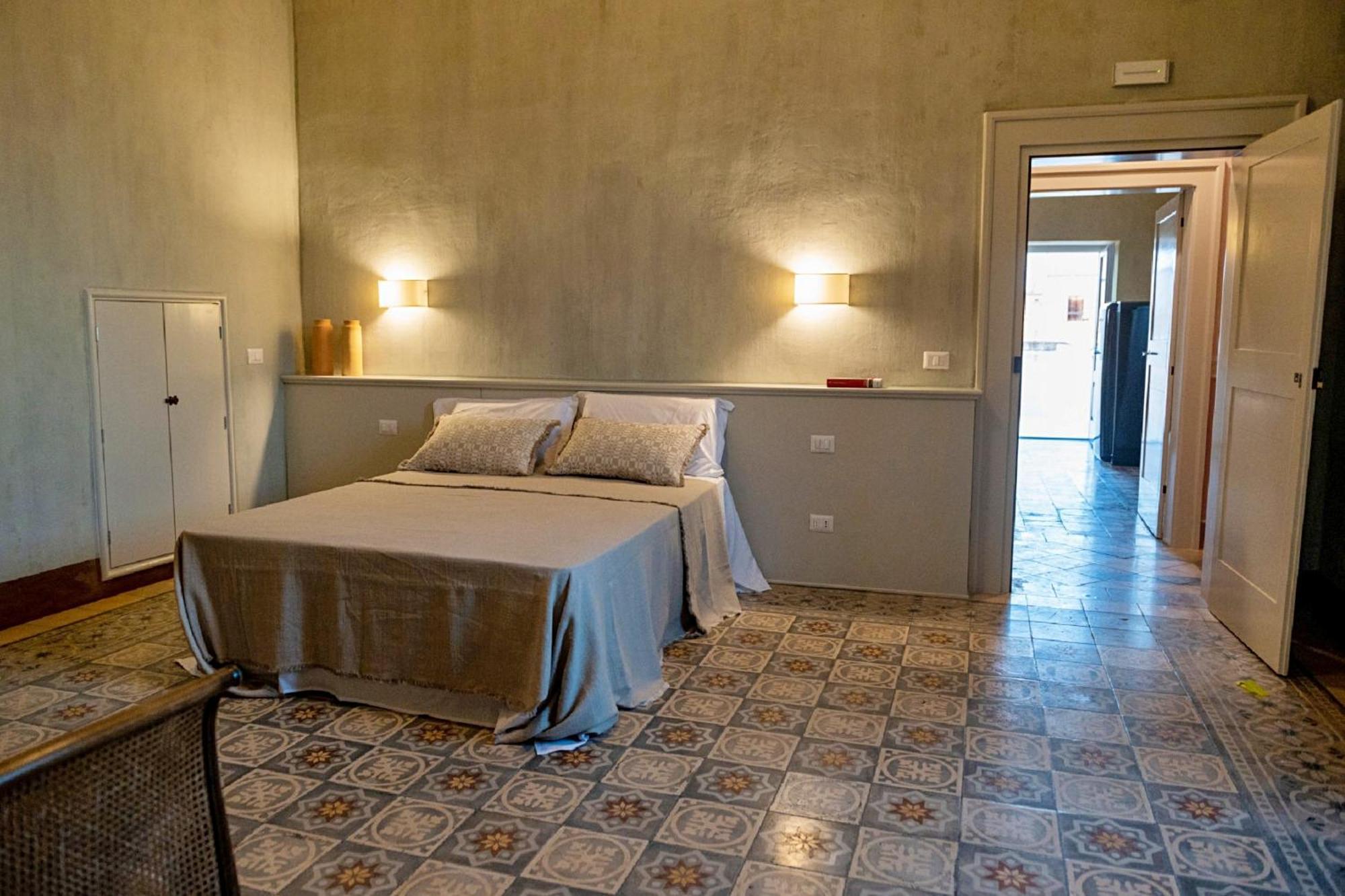 Palazzo Pati Hotel Tiggiano Ngoại thất bức ảnh
