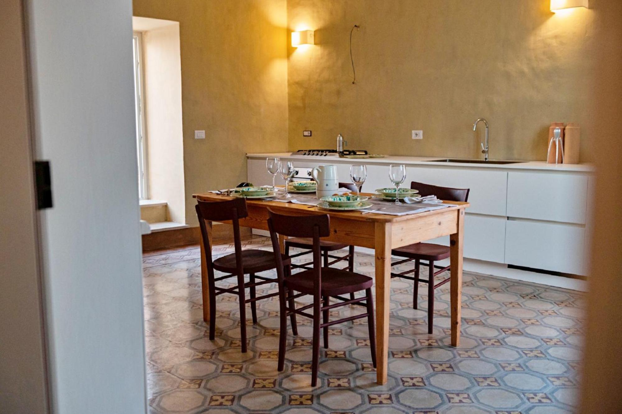 Palazzo Pati Hotel Tiggiano Ngoại thất bức ảnh