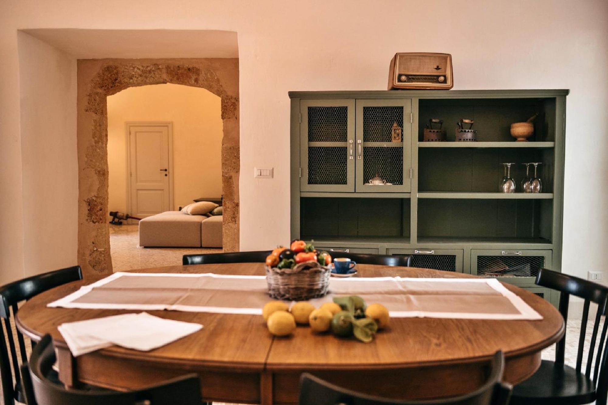 Palazzo Pati Hotel Tiggiano Ngoại thất bức ảnh